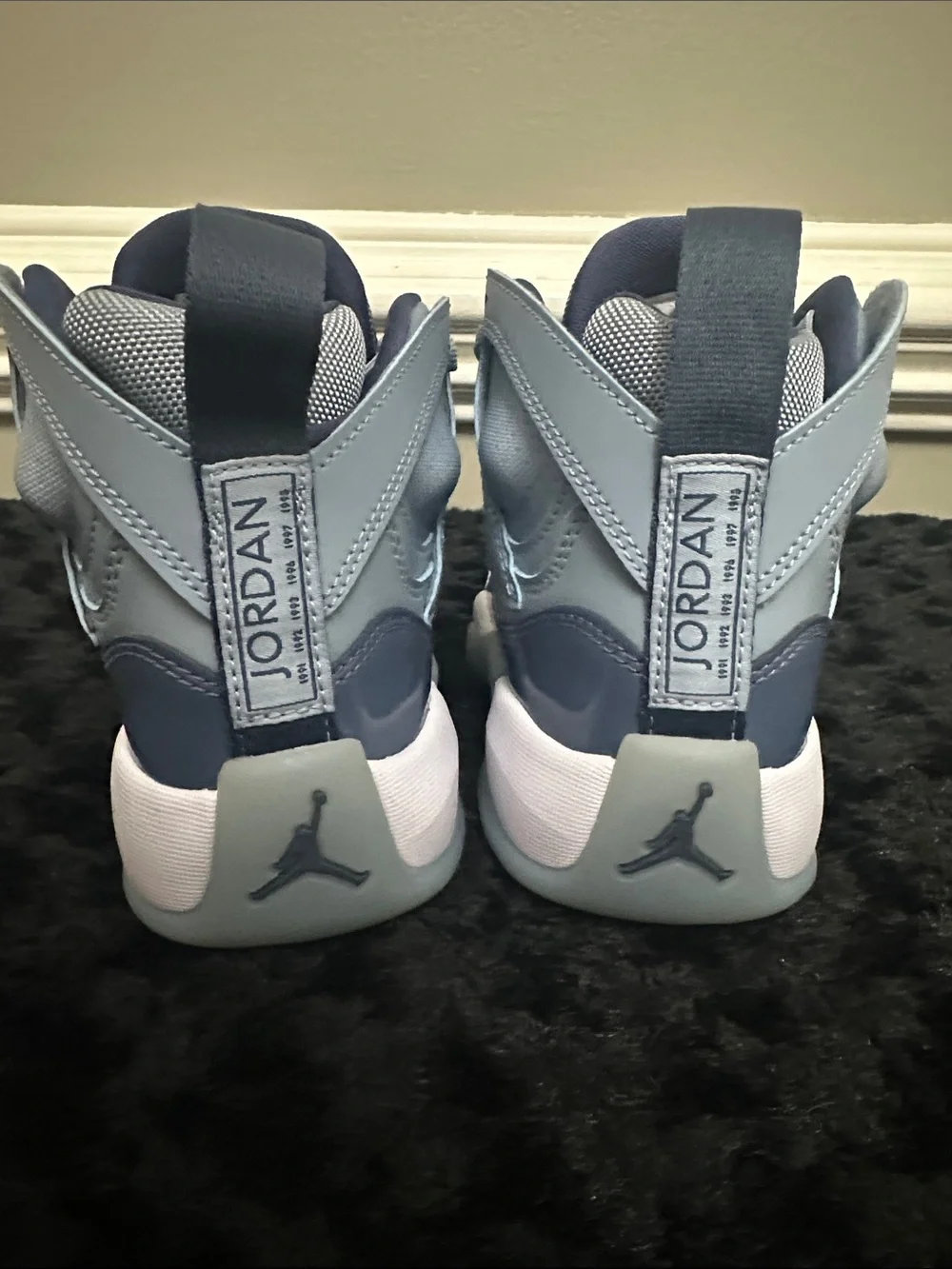 Nike Jumpman Two Trey shoes in ice blue Sz 5.5